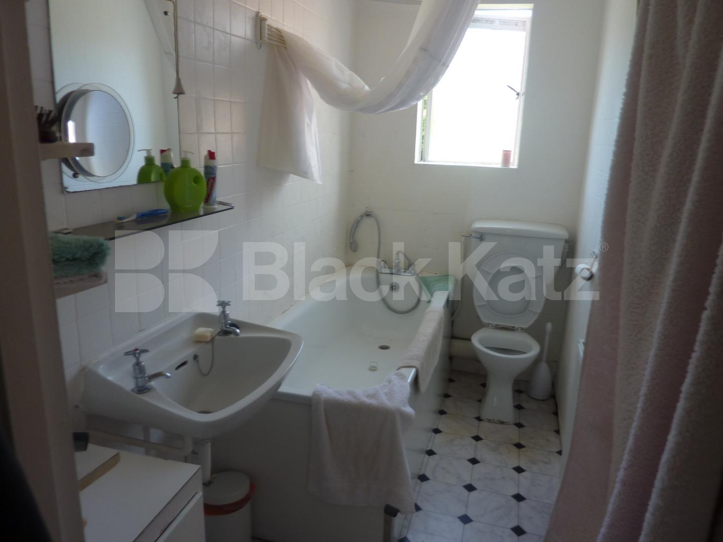 			NEW INSTRUCTION, 2 Bedroom, 1 bath, 1 reception Flat			 Junction Road, TUFNELL PARK 